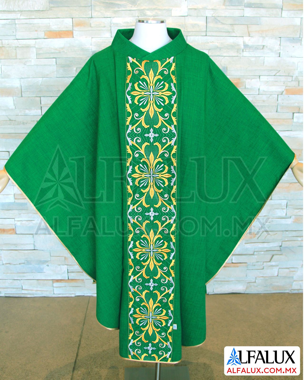 30 SAN MIGUEL Alfalux Casulla Central Verde Bandera 342